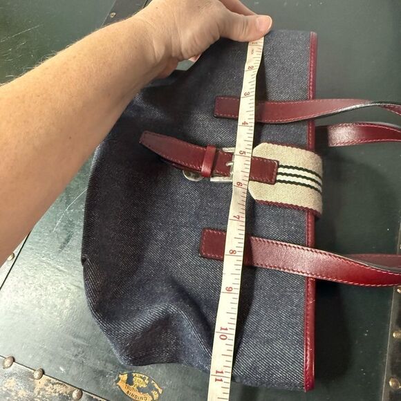 Burberry tote denim and burgundy - Picture 7 of 7